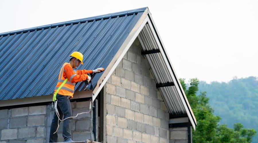 Professional residential roofers in Ben Franklin, TX